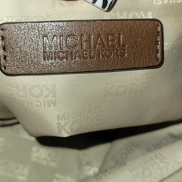 Michael Kors Tye Dye Shoulder Bag - Picture 11 of 14